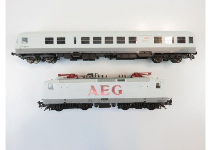 Set cu Br143 si vagon masuratori AEG - H0 ROCO 43075 - DIGITAL !